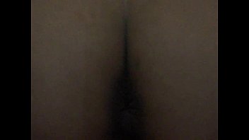 Приятель вставил приличный пенис в анально-вагинальную пилотку жопастой телки